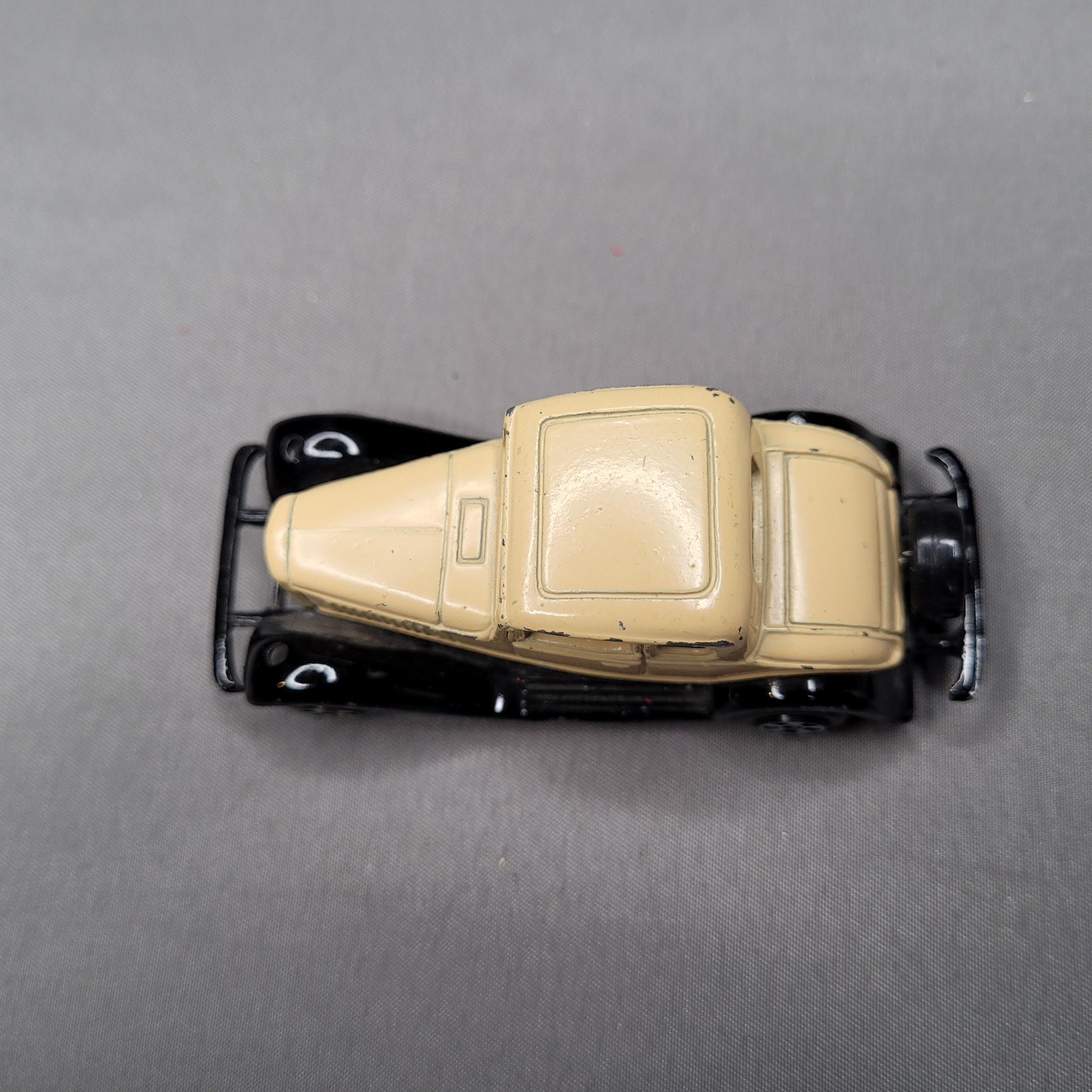 Ertl ’32 Ford Coupe Beige Tan Brown Black Diecast Car Toy Loose USA Vintage 1932