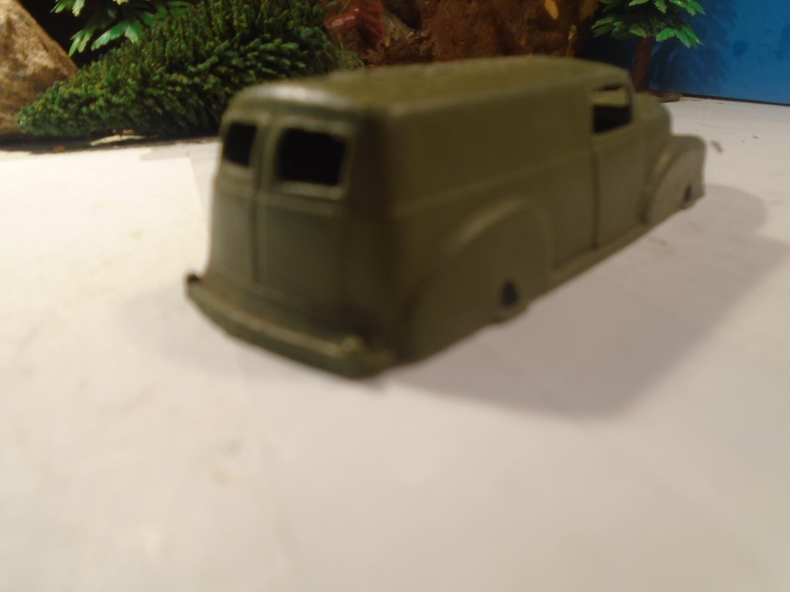 PYTON PRODUCT 1/47 O SCALE VINTAGE SOFT PLASTIC DELIVERY TRUCK, PARTS 1-187-1