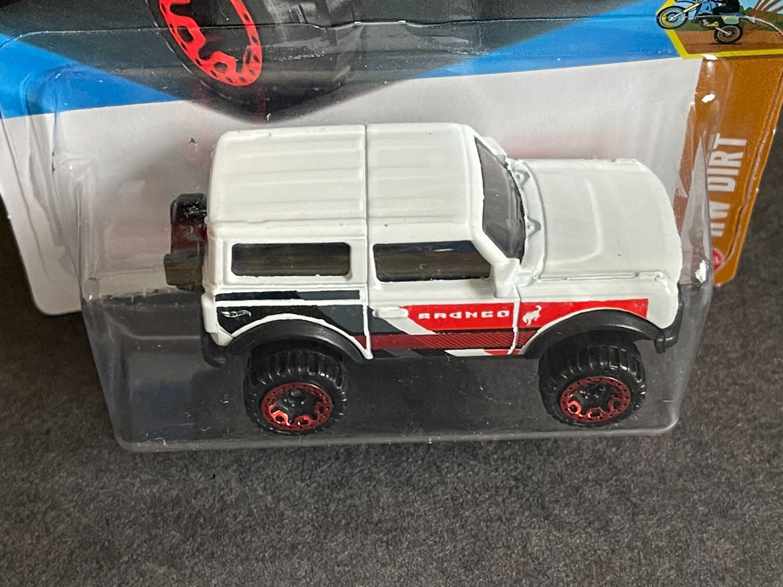 2026 Hot Wheels ~ 2021 Ford Bronco ~ #213 HW Dirt L Case White