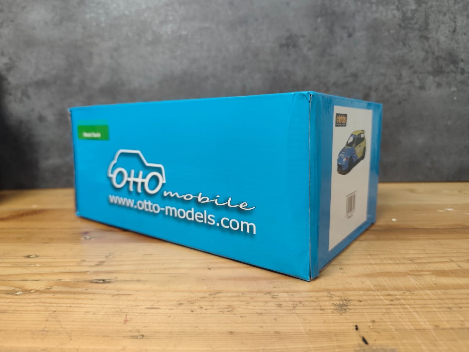 Otto Mobile 1/18 Scale Honda Civic (EG6) Spoon (Blue / Yellow)