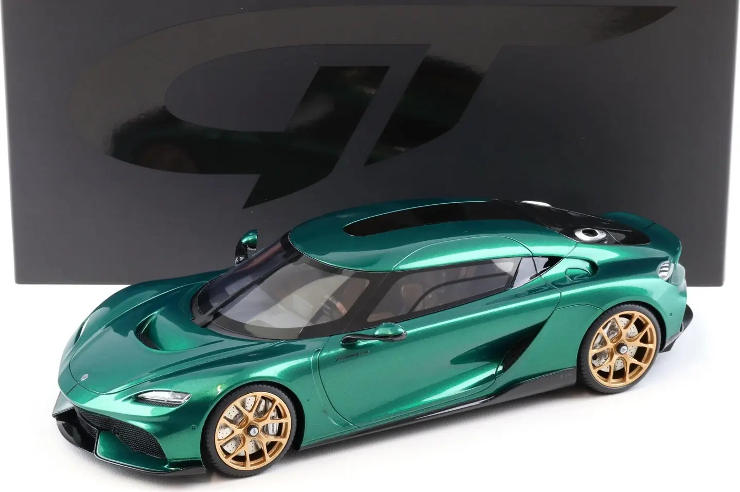 2024 Koenigsegg Gemera Racing Green in 1:18 scale by GT Spirit