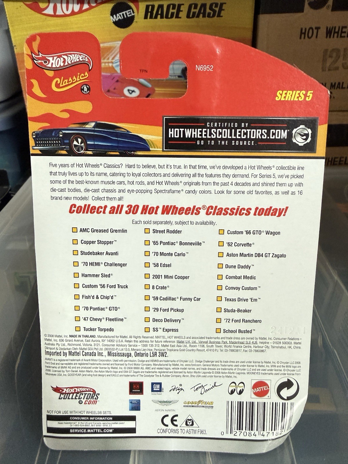 Hot Wheels Classics Series 5 – Combat Medic, Orange, non mint card