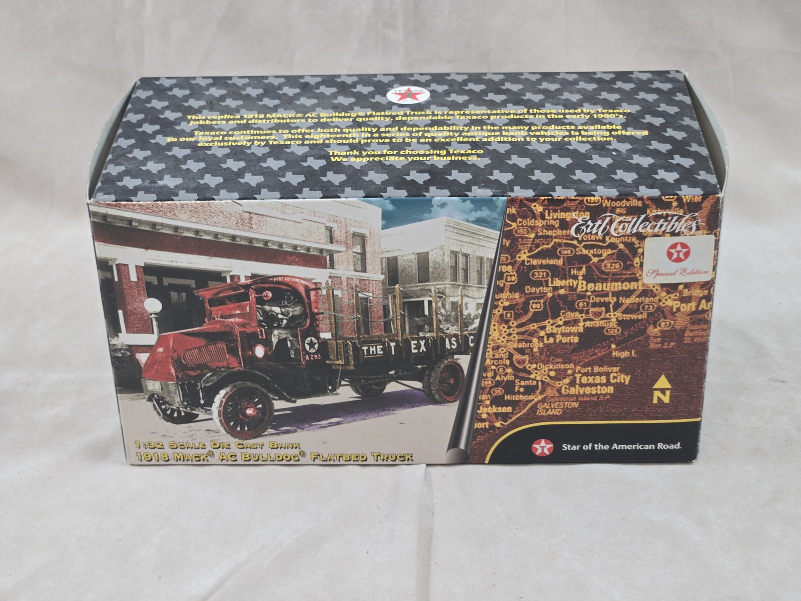 Ertl Collectibles 1918 Mack AC Bulldog Flatbed Truck Texaco 1:32 Diecast NIB