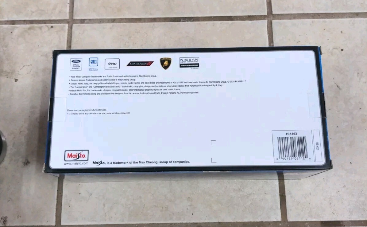 2023 Maisto 1/18 Scale DieCast Car Lamborghini Revuelto Exclusive Style Blue