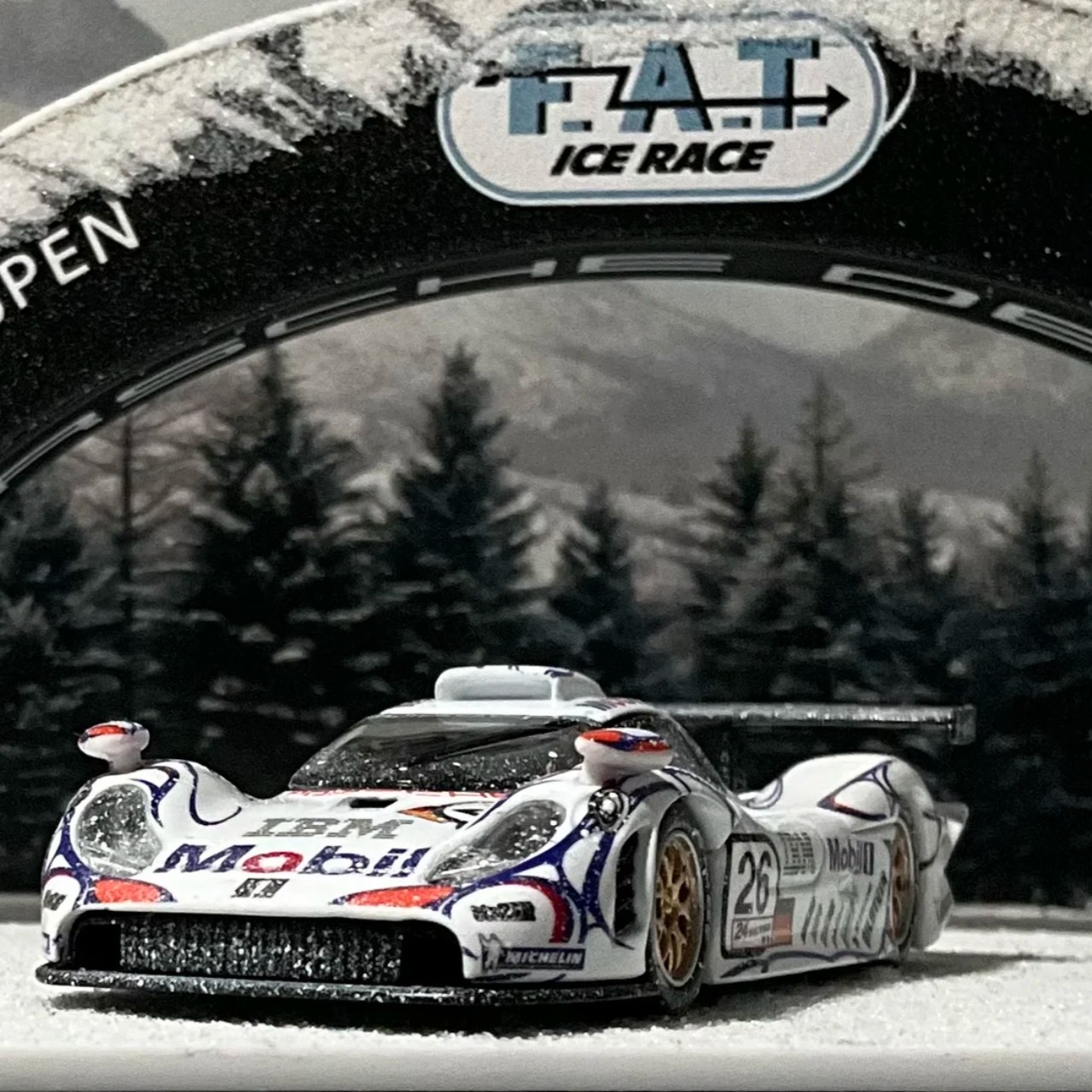 Trends Hobby 1/64 Porsche 911 GT1 Aspen Ice Race Diorama HEC 2026 Set Limited