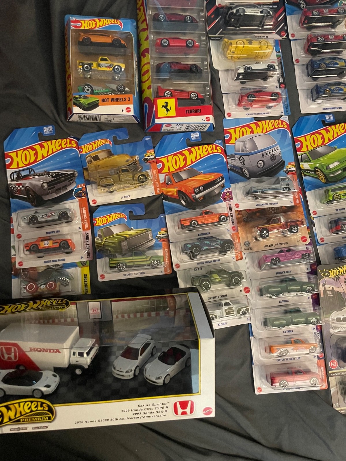 COLLECTOR-Hot Wheels, matchbox & M2 Lot of 80+ Diecast Cars Mixed Collection