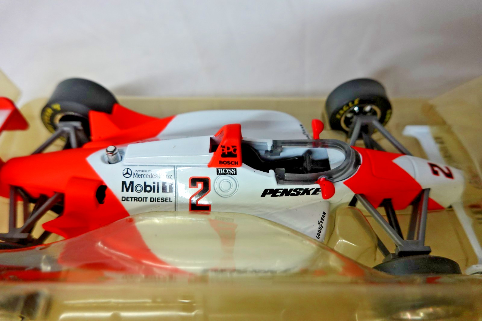 Racing Champions 5215S E Fittipaldi #2 Car IndyCar 1:24 Scale – Paint Issue
