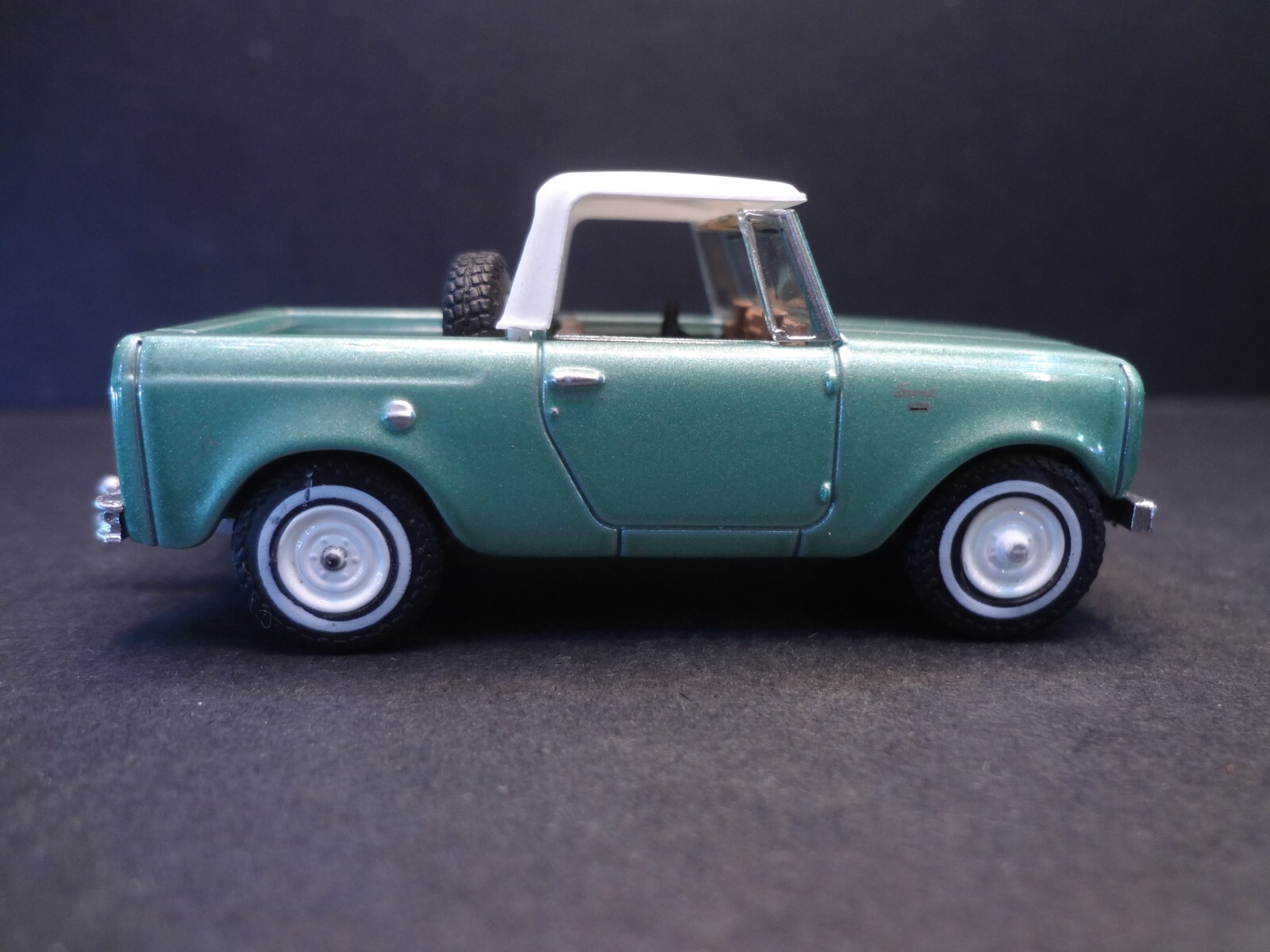 Greenlight 1965 Harvester Scout Half Cab Pickup w/ removable top – Loose 1:64