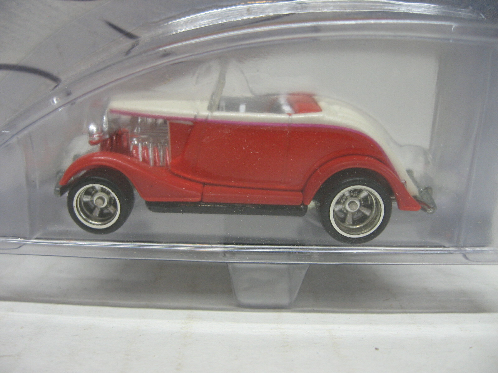 Hot Wheels Rod & Custom Red & White 1934 Ford Roadster Diecast Car