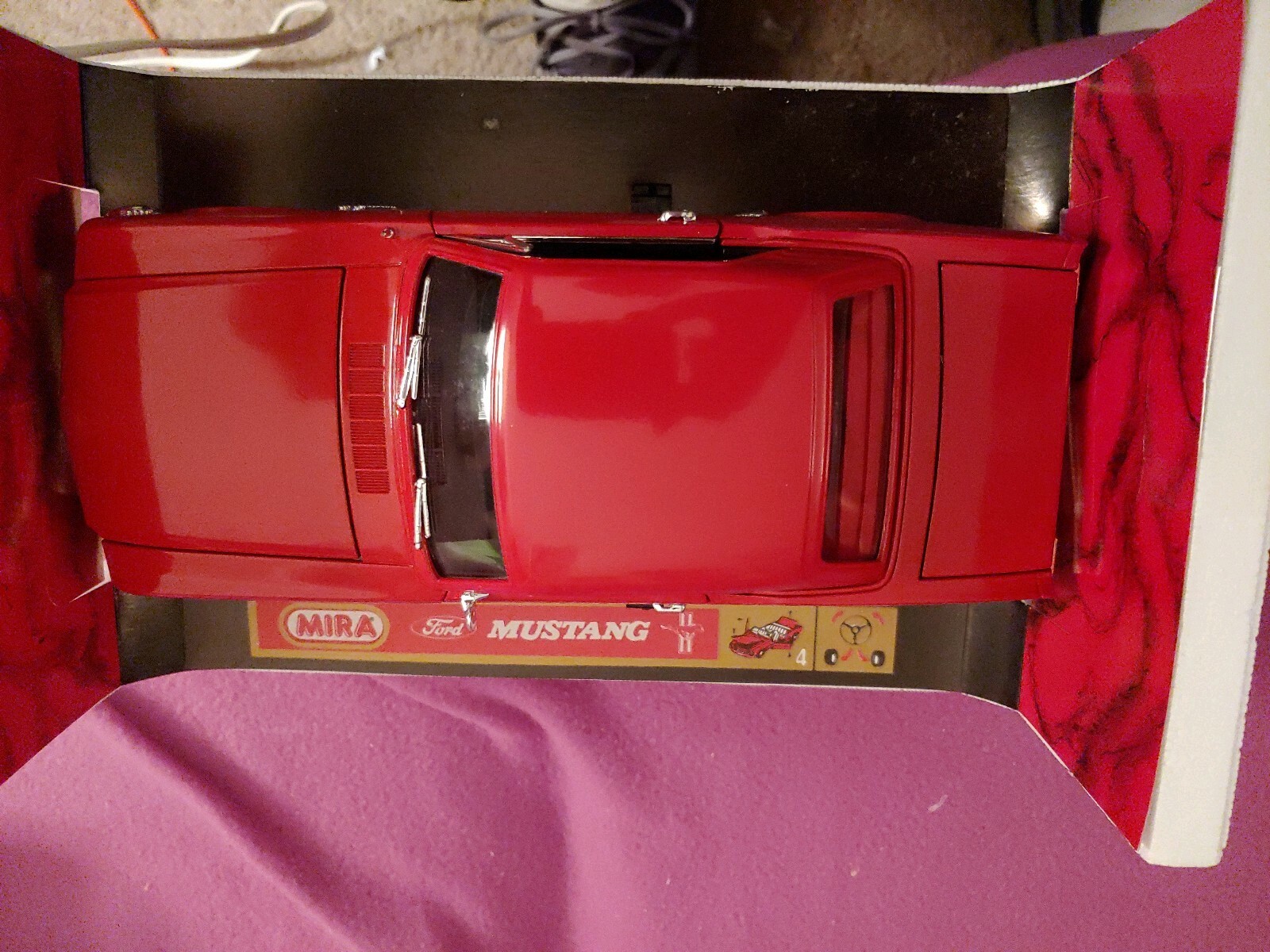 GORGEOUS 1:18 FORD MUSTANG 1964 1/2 CRIMSON RED W/ OWNERS MANUAL, FEATURES OPEN!