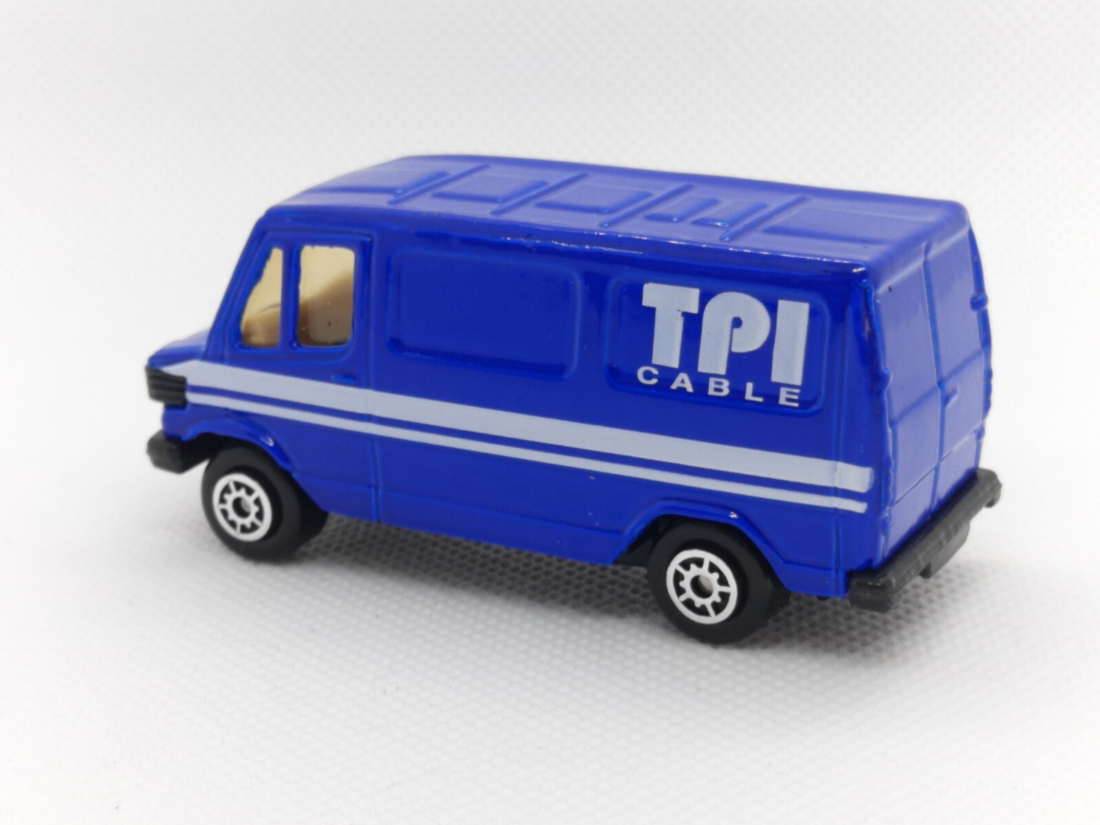 1977-1995 Mercedes TN 307D Van Collectible 1/64 Scale Diecast Diorama Model