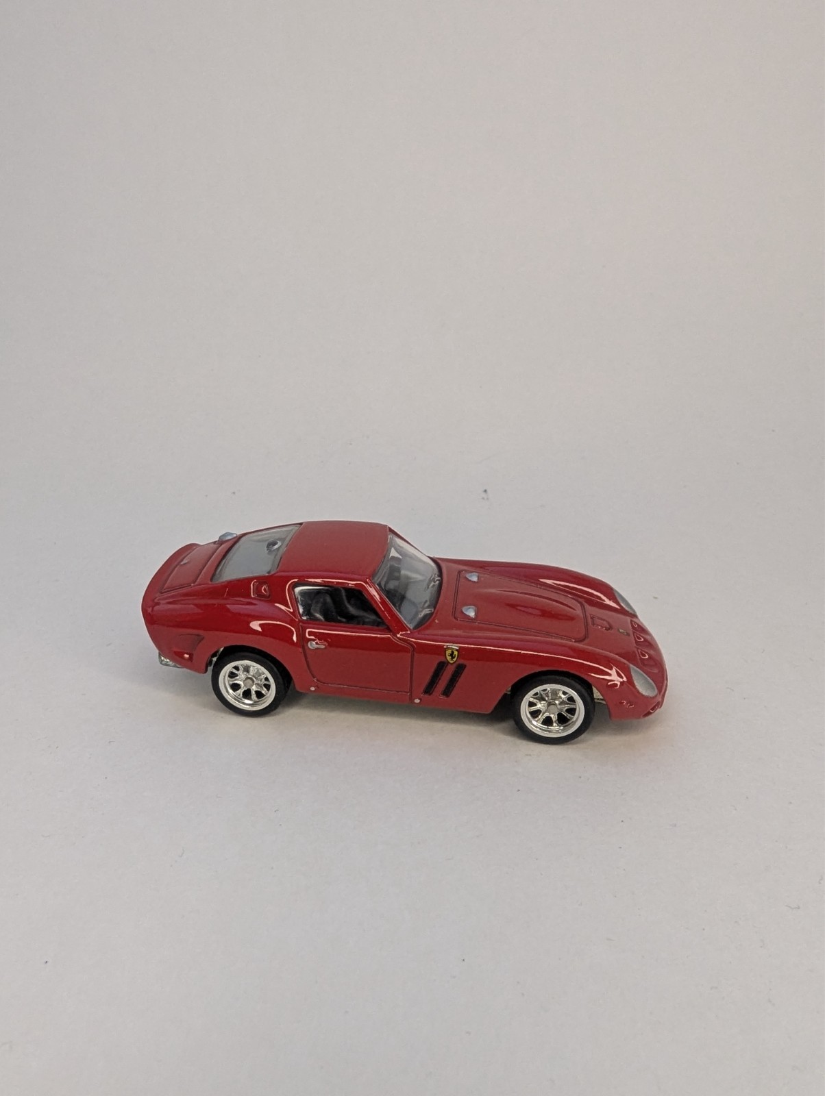 Hot Wheels Garage Series 5/6 Ferrari 250 GTO Rosso Corsa Red w/RR 1:64 Scale NM