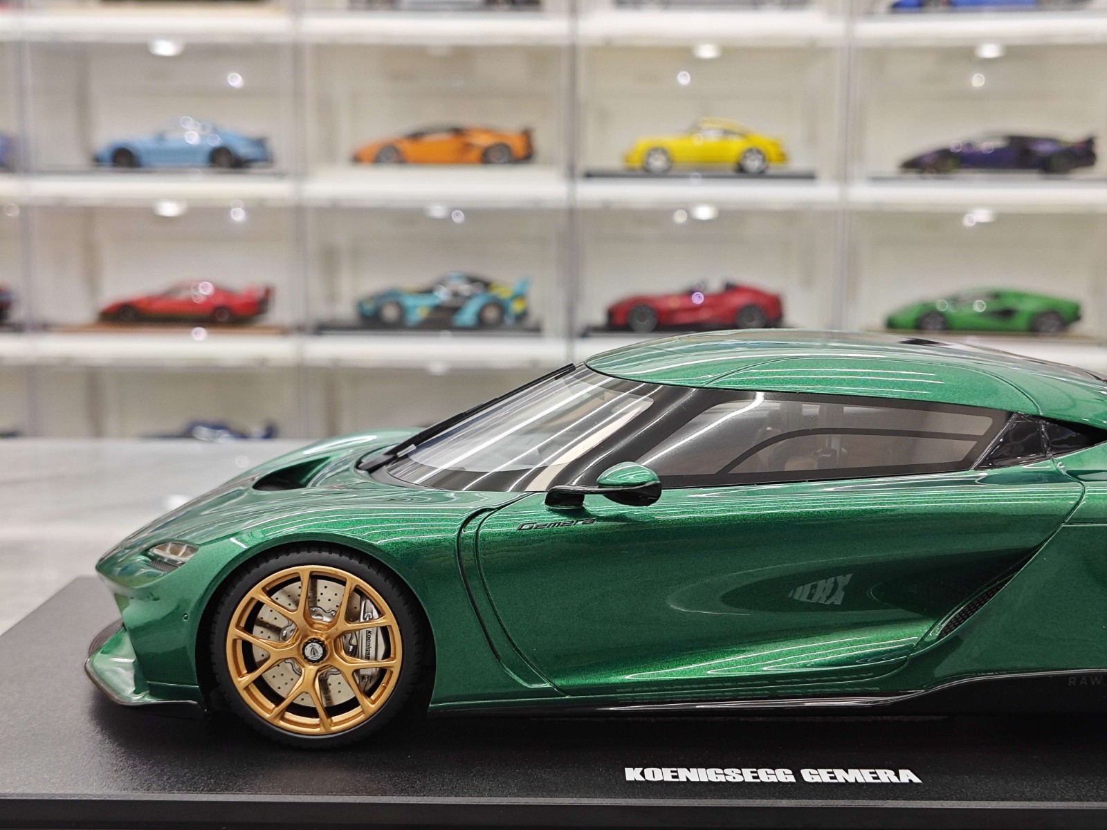 GT Spirit 1/18 Koenigsegg Gemera 2024 Racing Green Resin Car Model GT888