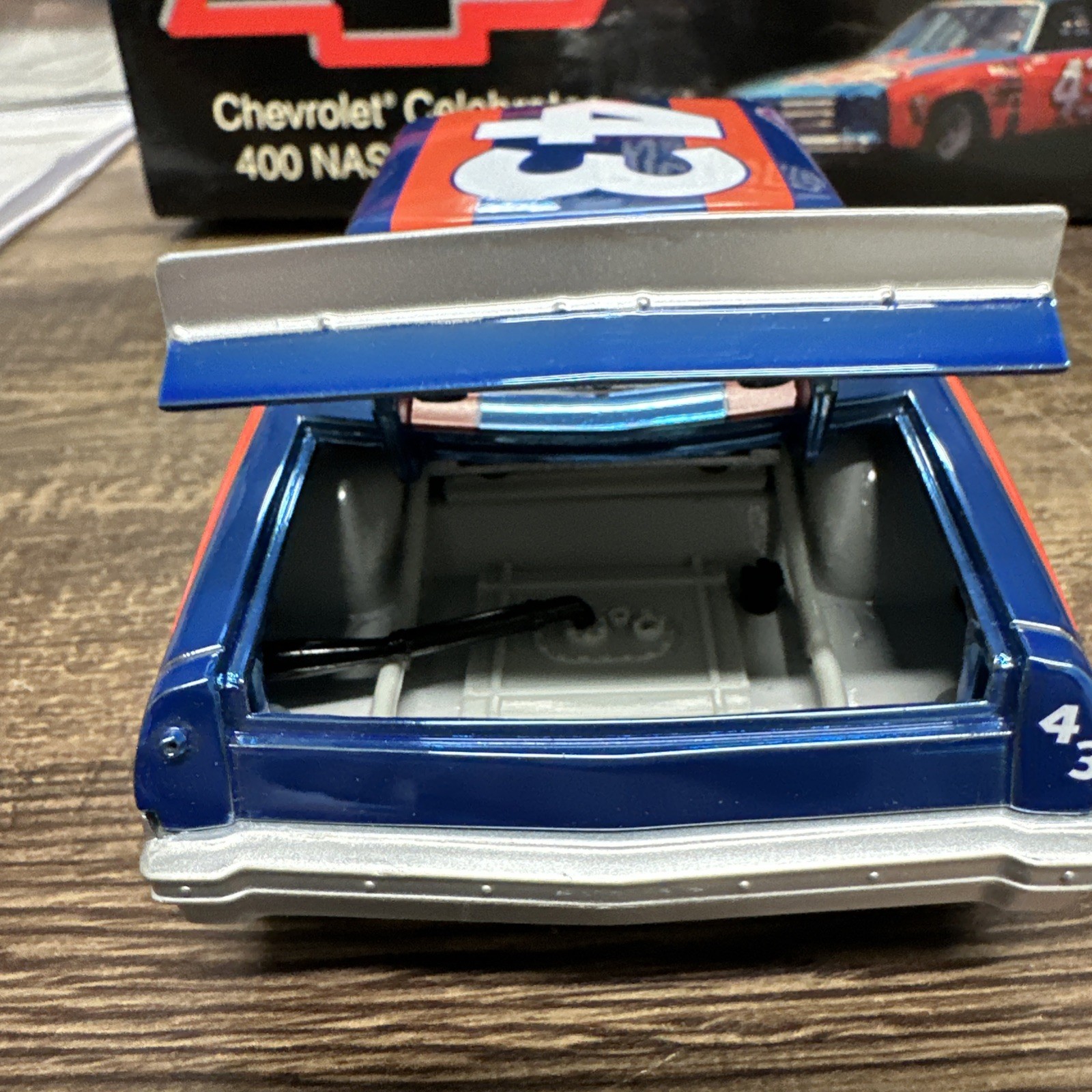 #43 Richard Petty 1980 STP Chevy 400 Win Monte Carlo 1:24