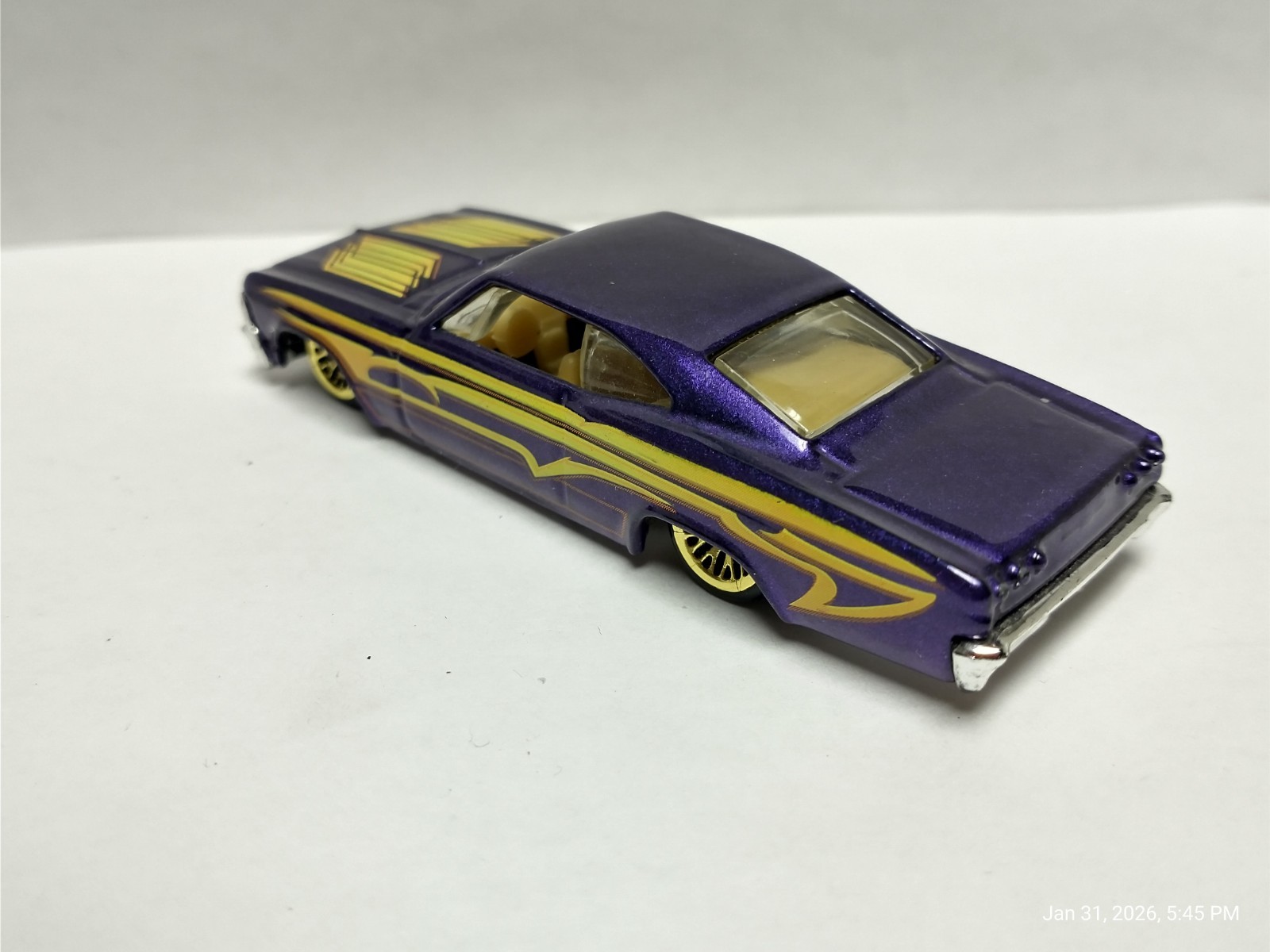 Nice Lot of 7 Older Hot Wheels 6 in Near to mint Condition Bone Shakers Lincoln