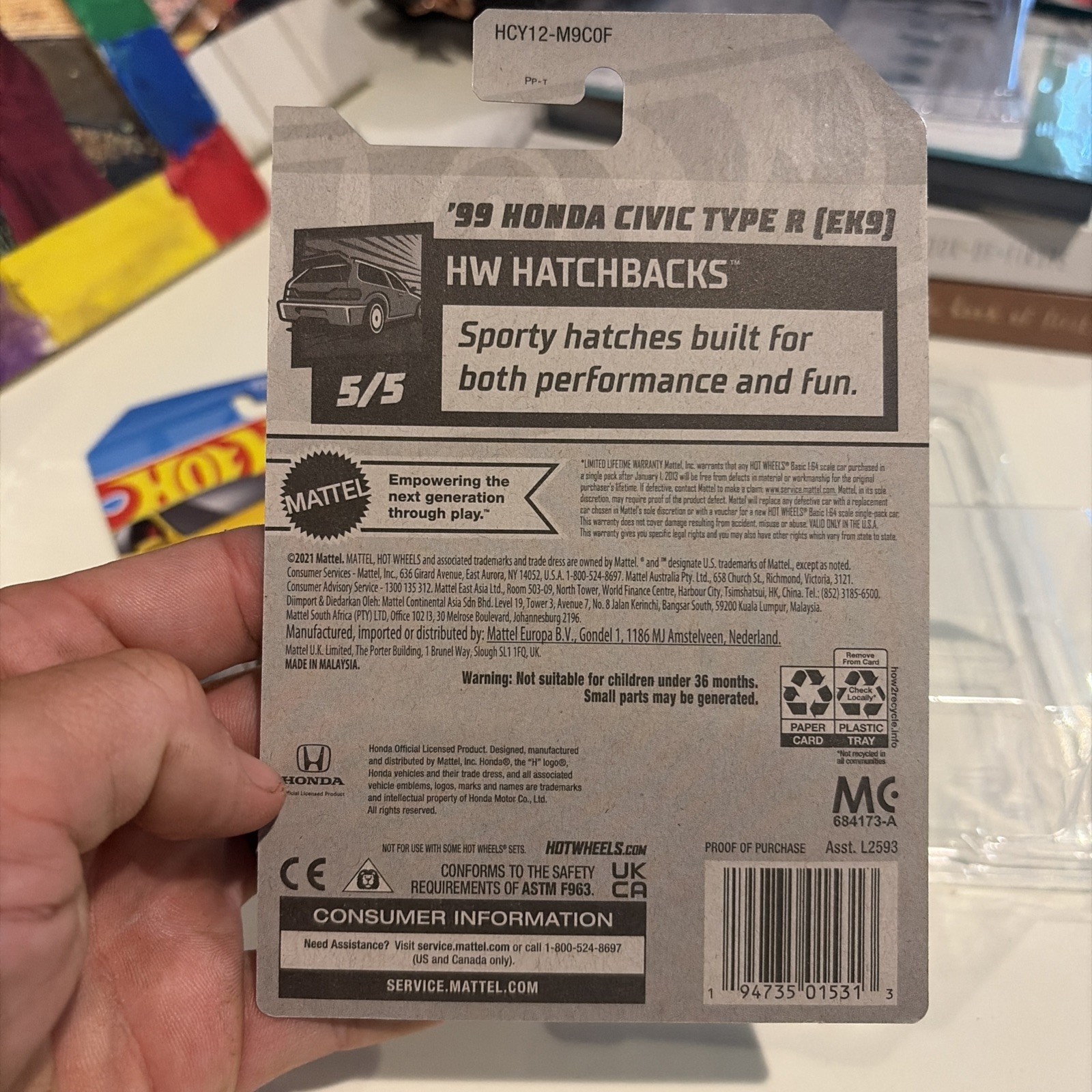 Hotwheels 2022 Super Treasure Hunt ’99 Honda Civic Type R (EK9) plus regular.