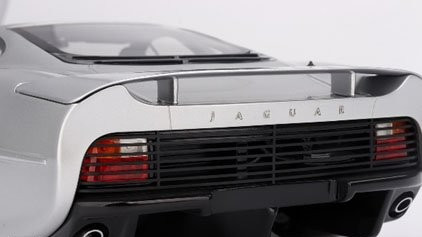 Jaguar XJ220 Silver in 1:12 scale by True Scale Miniatures