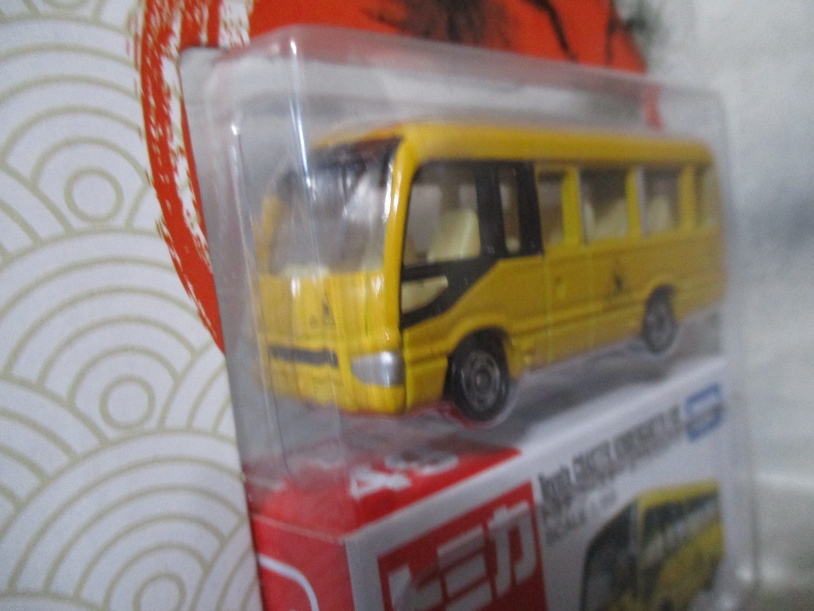 Tomy Tomica #49 Toyota Coaster Kindergarten Bus 1:89 Scale Diecast w/Mini Box