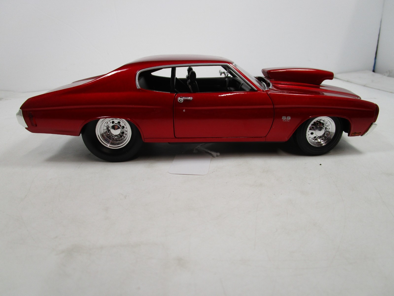 WELLY 1/18 CANDY RED 1970 CHEVY CHEVELLE SS 454 PRO STREET VERY NICE