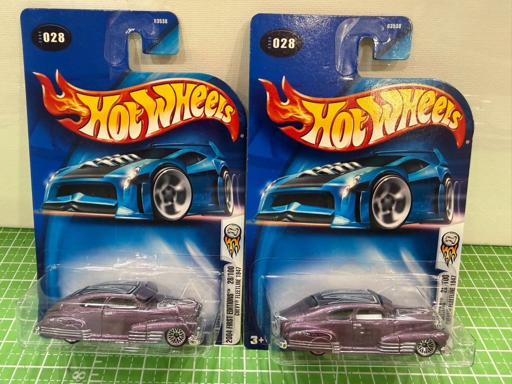 Hot Wheels 2004 First Editions 28/100 – LOT OF 2 – Chevy Fleetline 1947 #028