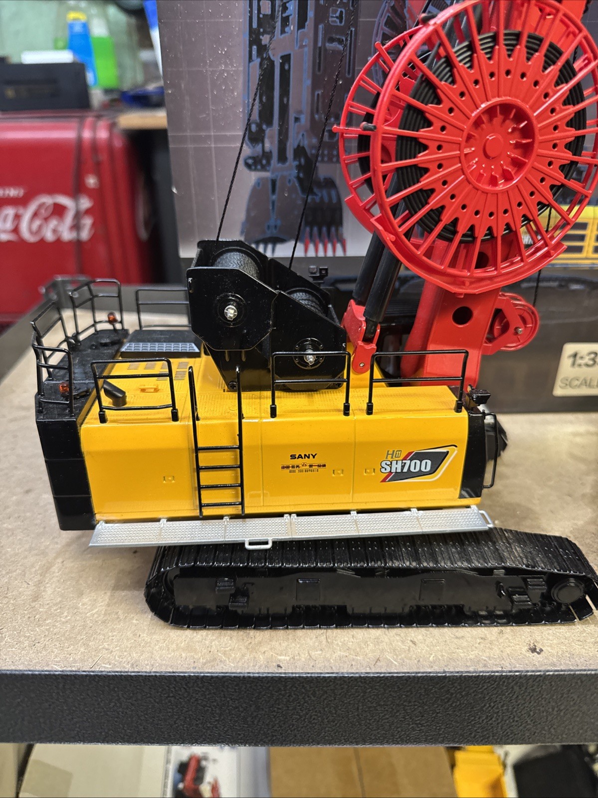 Sany SH700 Hydraulic Grab 1/35 DIECAST Truck Pre-built Model D1