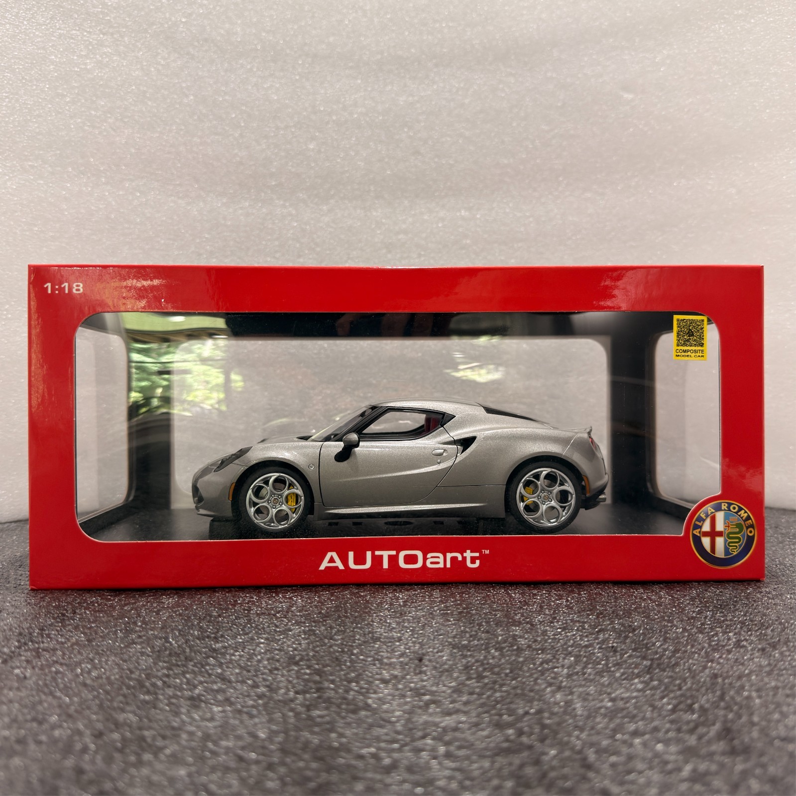 1:18 AUTOart Alfa Romeo 4C Metallic Gray 70187 RARE!
