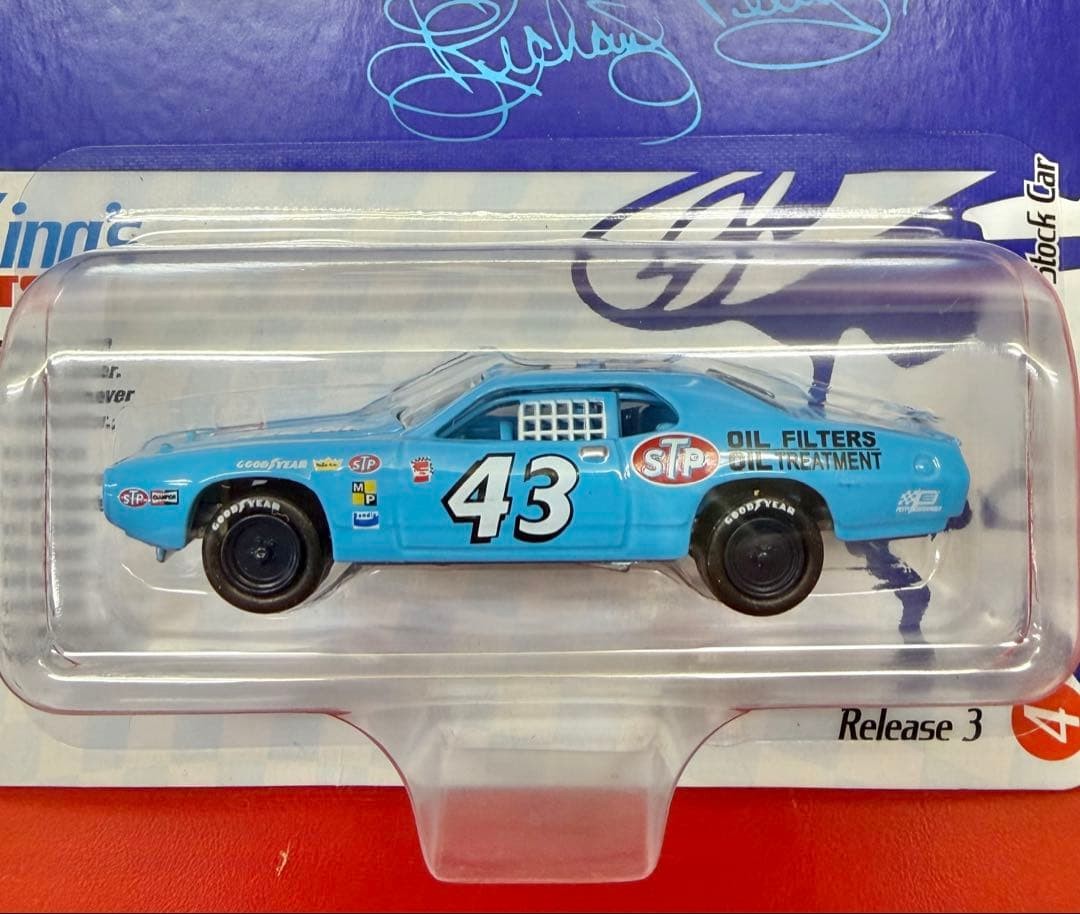 Richard Petty 1:64 ’72 Road Runner Richard Petty