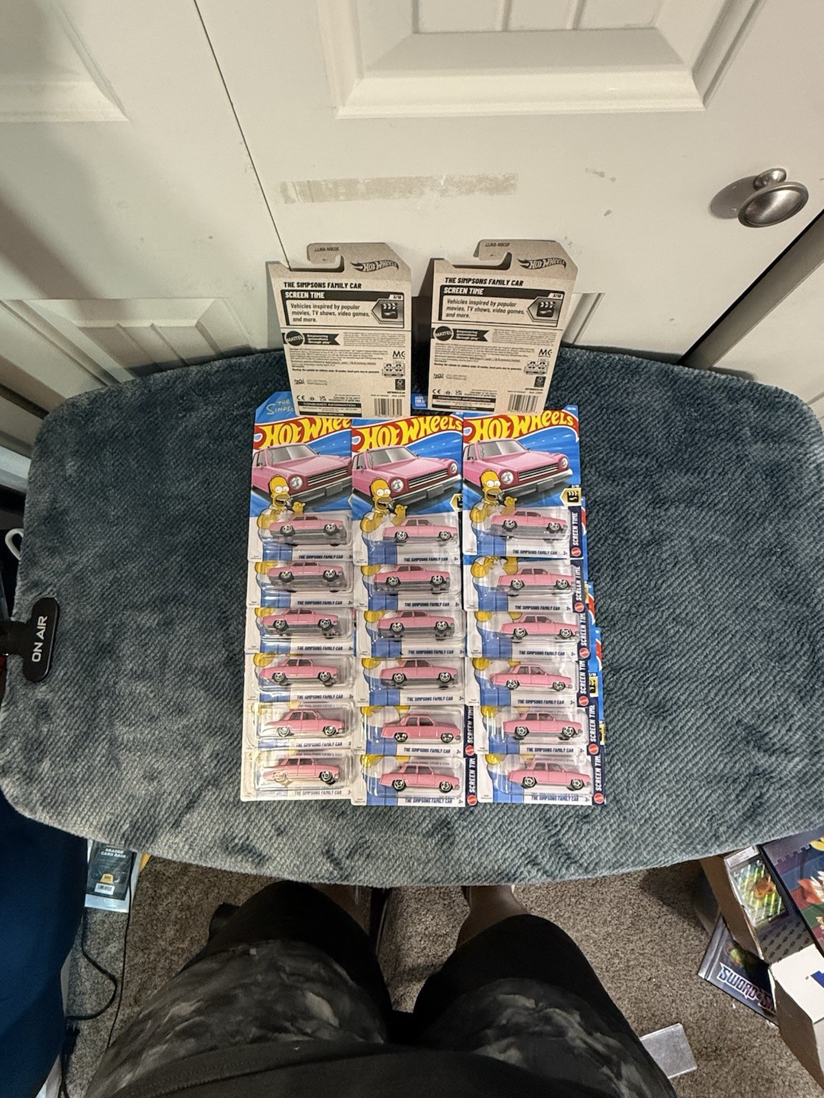 Hot Wheels The Simpsons Family Car Lot Of ( 20 cars )