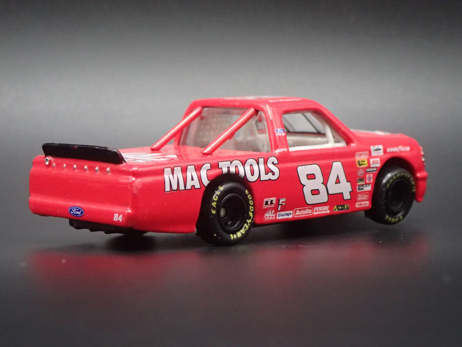 1995 95 FORD F150 #84 JOE RUTTMAN MAC TOOLS NASCAR TRUCK 1:64 DIECAST CAR