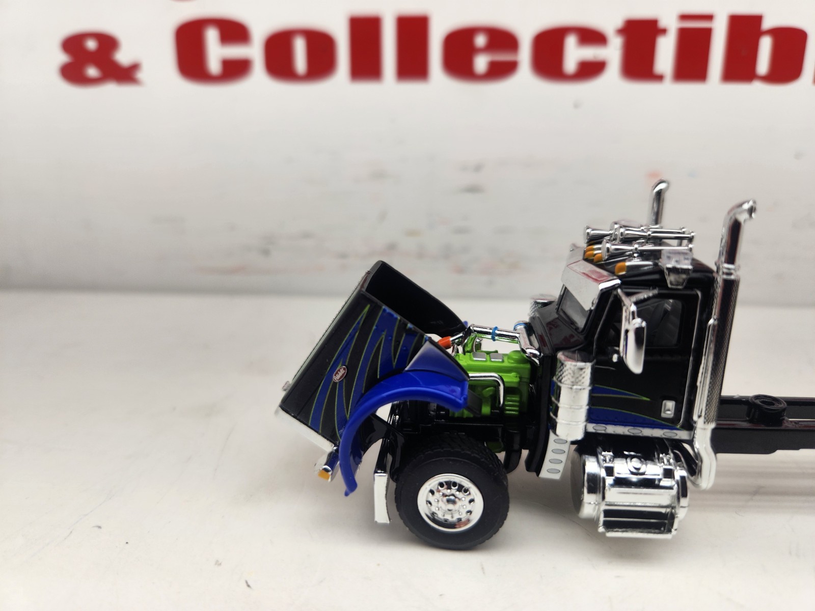 1/64 DCP/FG Black,Blue,Green 389 Day Cab Heavy Haul Chassis For Custom Builds