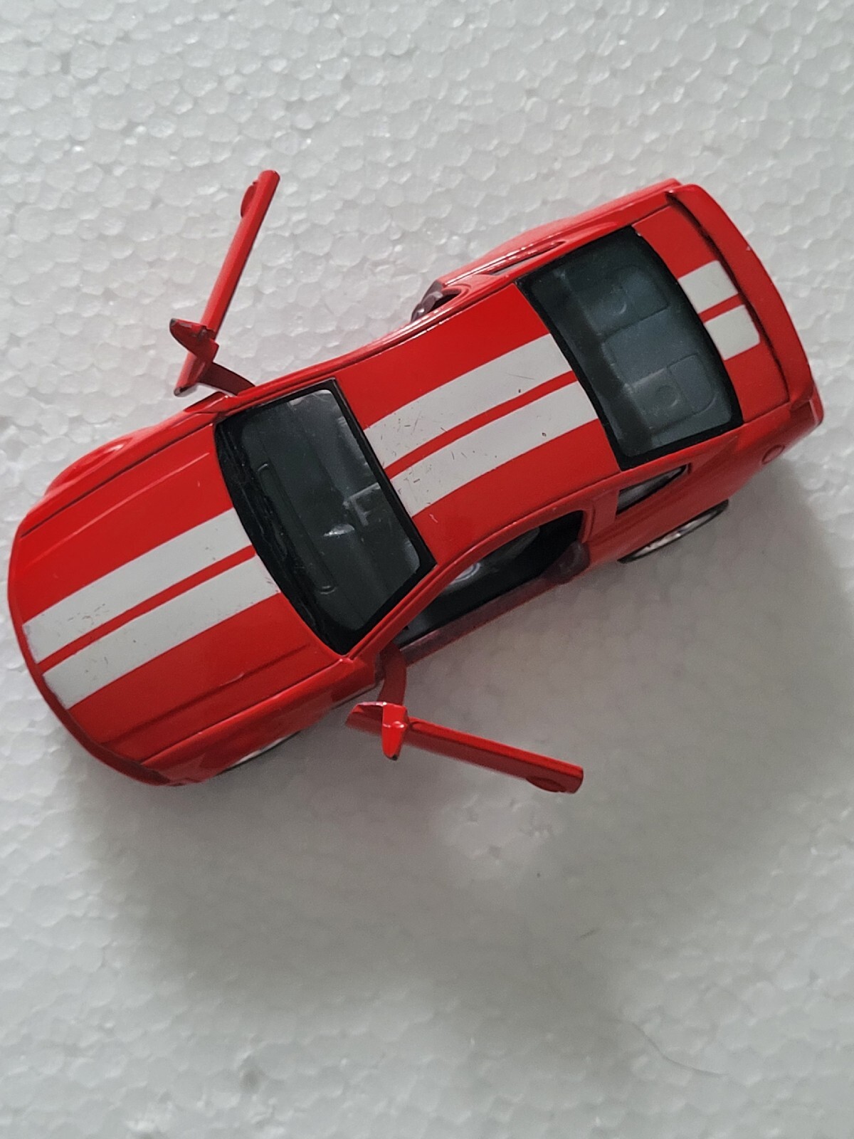 2006 Kinsmart Kintoy 1:32 Die Cast Ford Mustang Pull Back Action Toy Car
