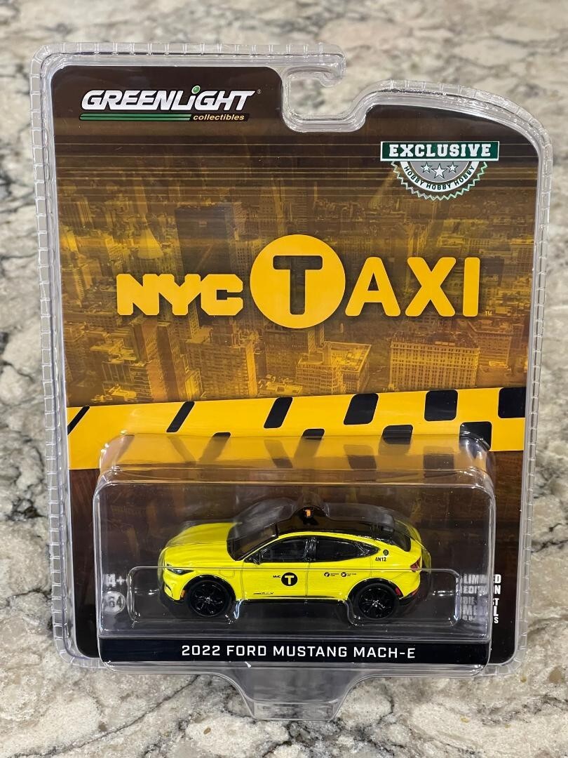 Greenlight 2022 Ford Mustang Mach-E NYC Taxi 1/64