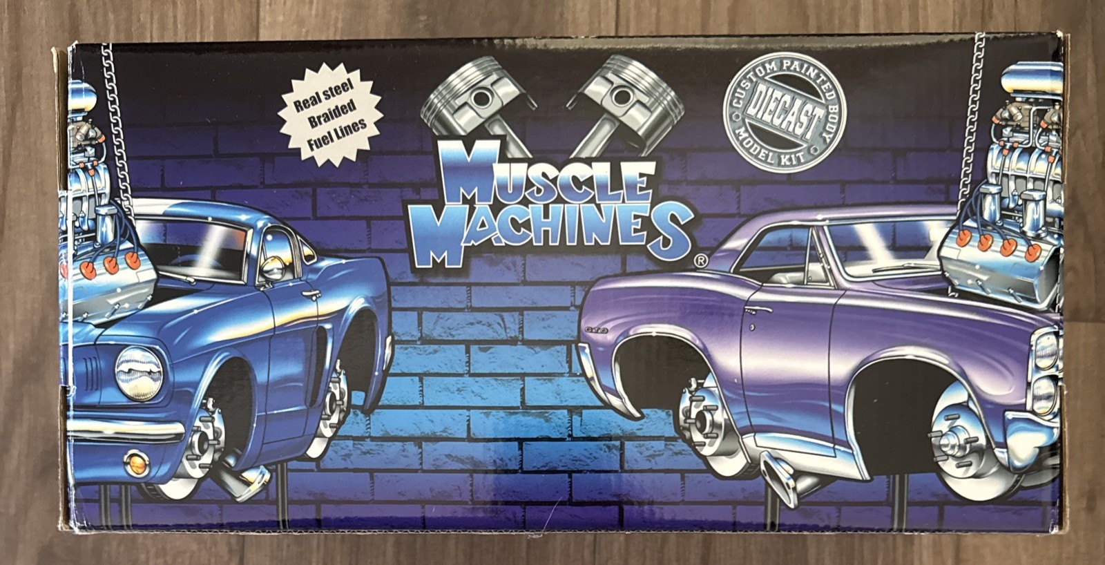 1/18 Muscle Machines – 1940 Ford Sedan Delivery Orange With Flames Build It Kit
