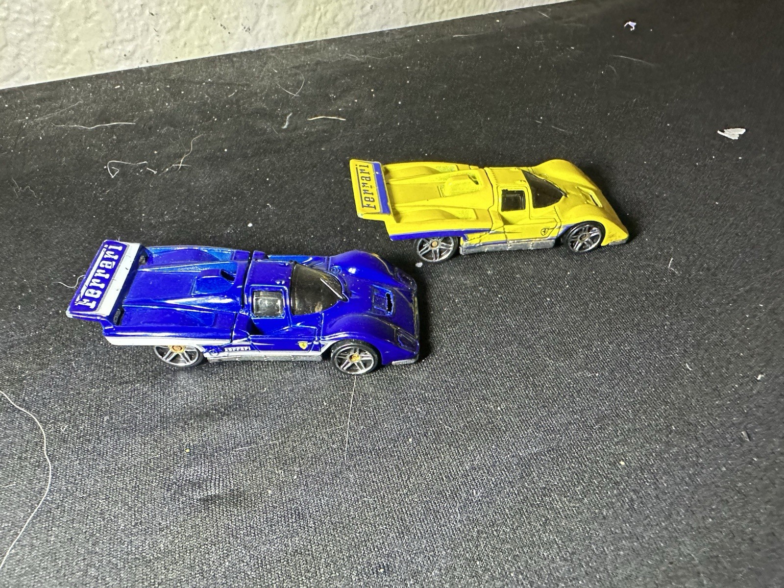 Lot Of 2, Hotwheels Loose Ferrari 512M Opening Hoods Blue And Yellow 2009
