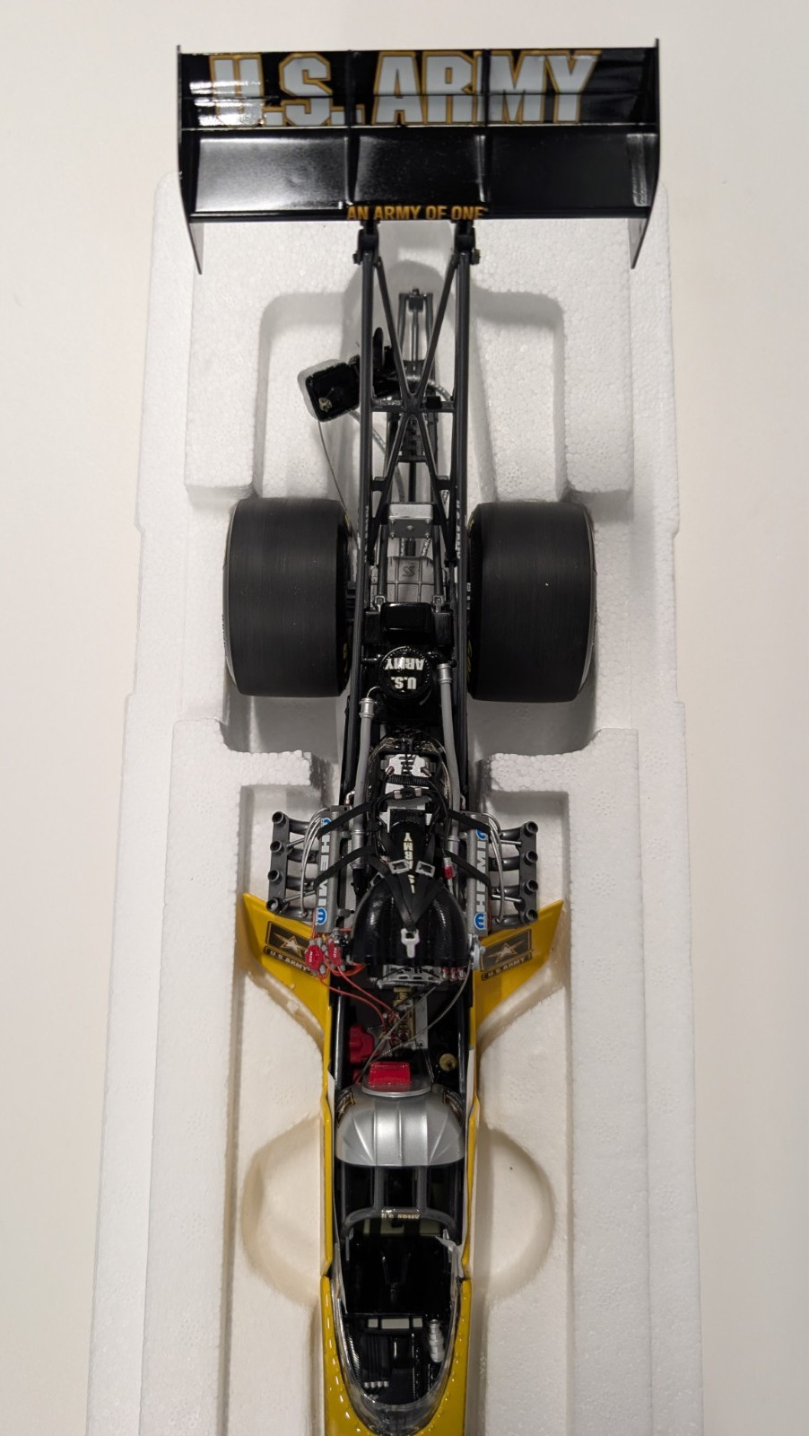 Milestone 2004 Tony Schumacher U.S. Army Sarge 1/16 Top Fuel Dragster NHRA As Is