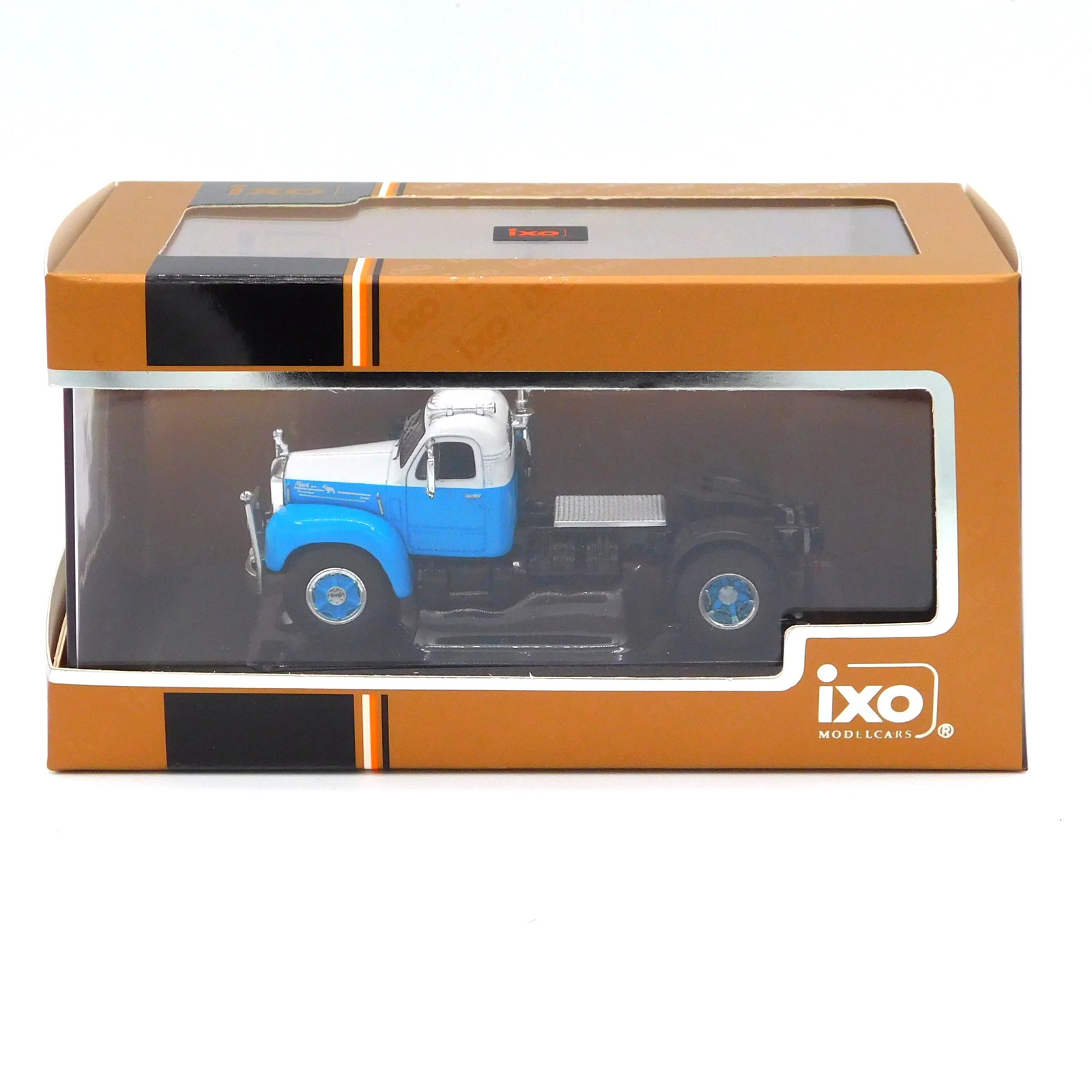 IXO Models 1953 Mack B 61 Blue and White 1:64 Diecast Semi Truck 1:64 Diecast