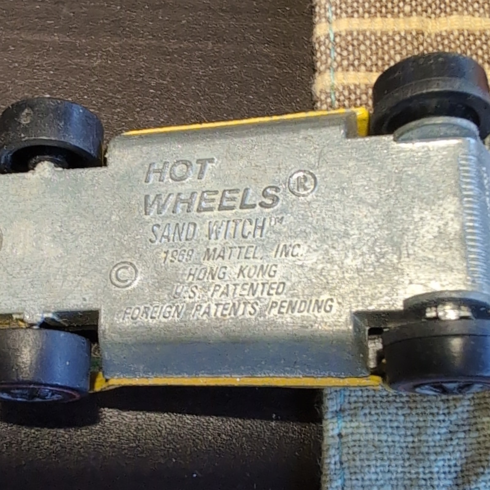 Hot Wheels Redlines Sand Witch 1969 1:64 Diecast Car Yellow/Green