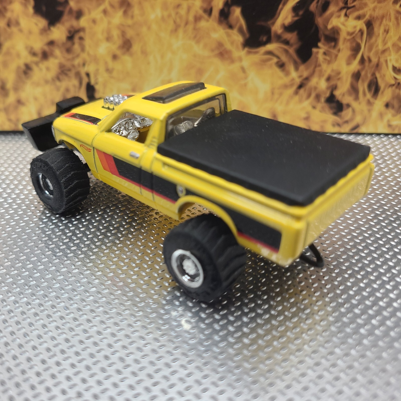 CUSTOM BUILT 1:64 GreenLight Chevy ❤️ 4×4 CHEVEROLET HOTROD PULLING TRUCK puller
