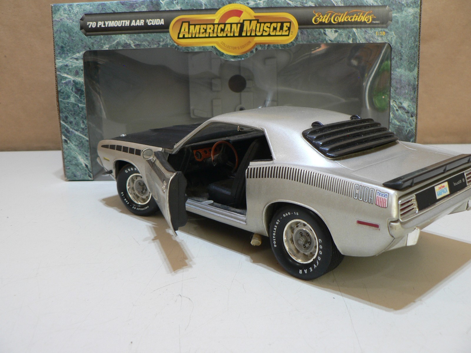 Vintage Ertl American Muscle 1970 Plymouth AAR Cuda Die Cast 1:18 Scale