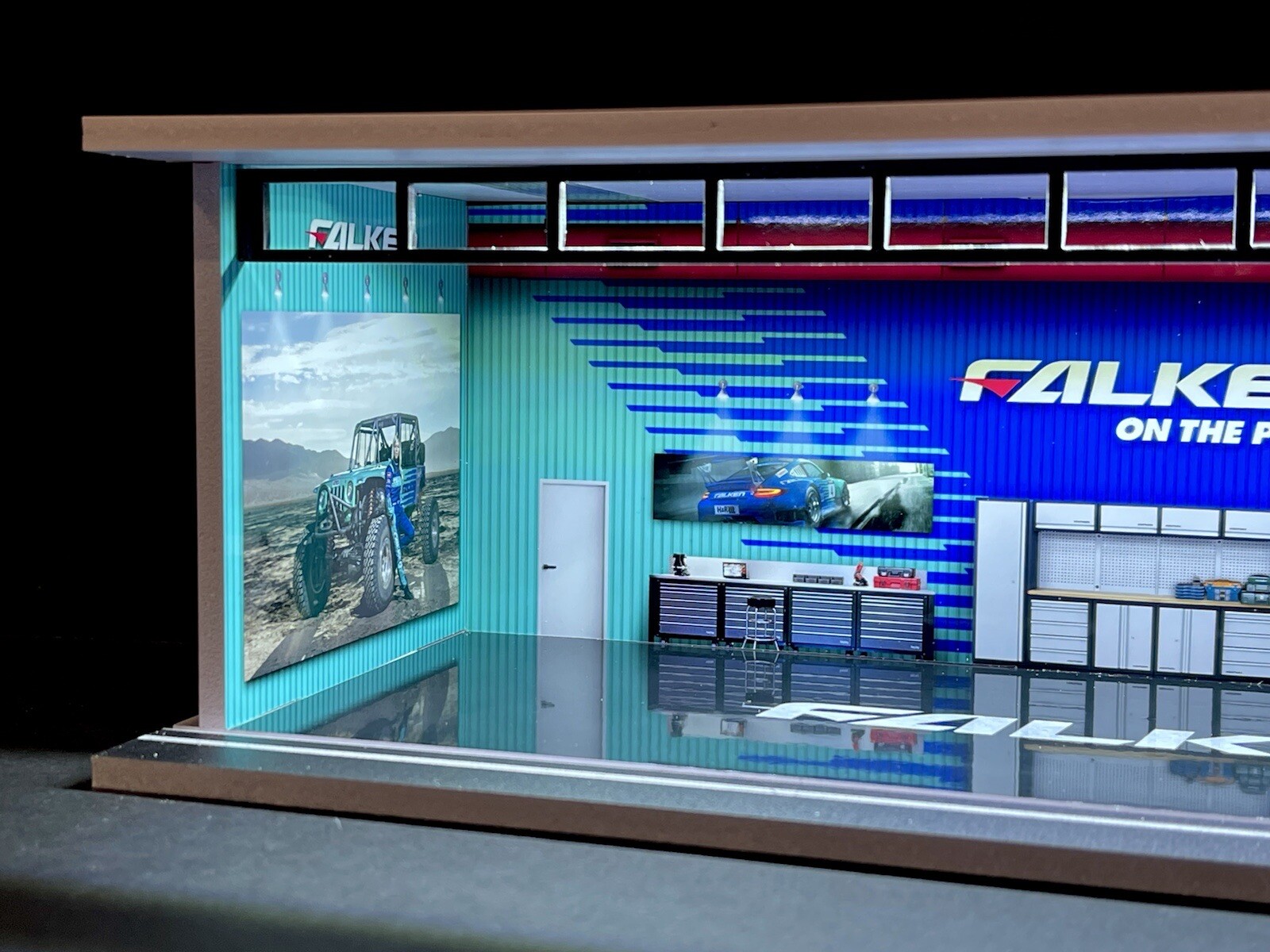 Falken Theme 1:64 Model Garage Diorama LED Lighting! FAST SHIP FOR Hot Wheels