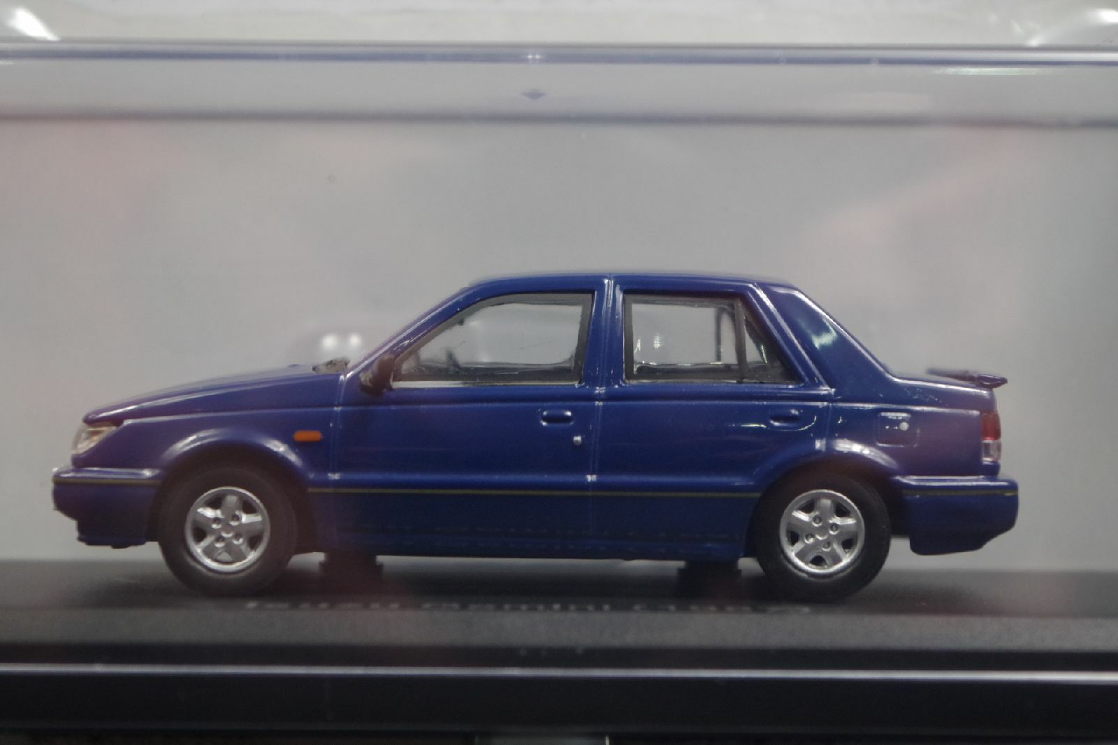 Isuzu Gemini 1987 Blue 1/43 Scale Box Mini Car Display Diecast Vol 66