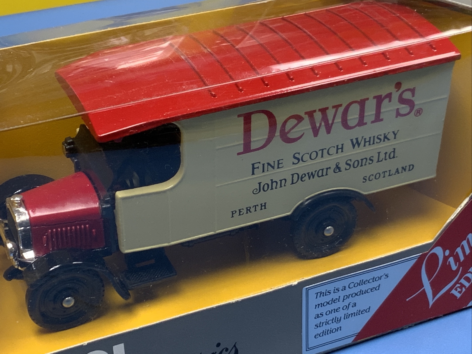 CORGI CLASSIC 1929 THORNYCROFT #907 DEWAR’S FINE SCOTCH WHISKEY NEW