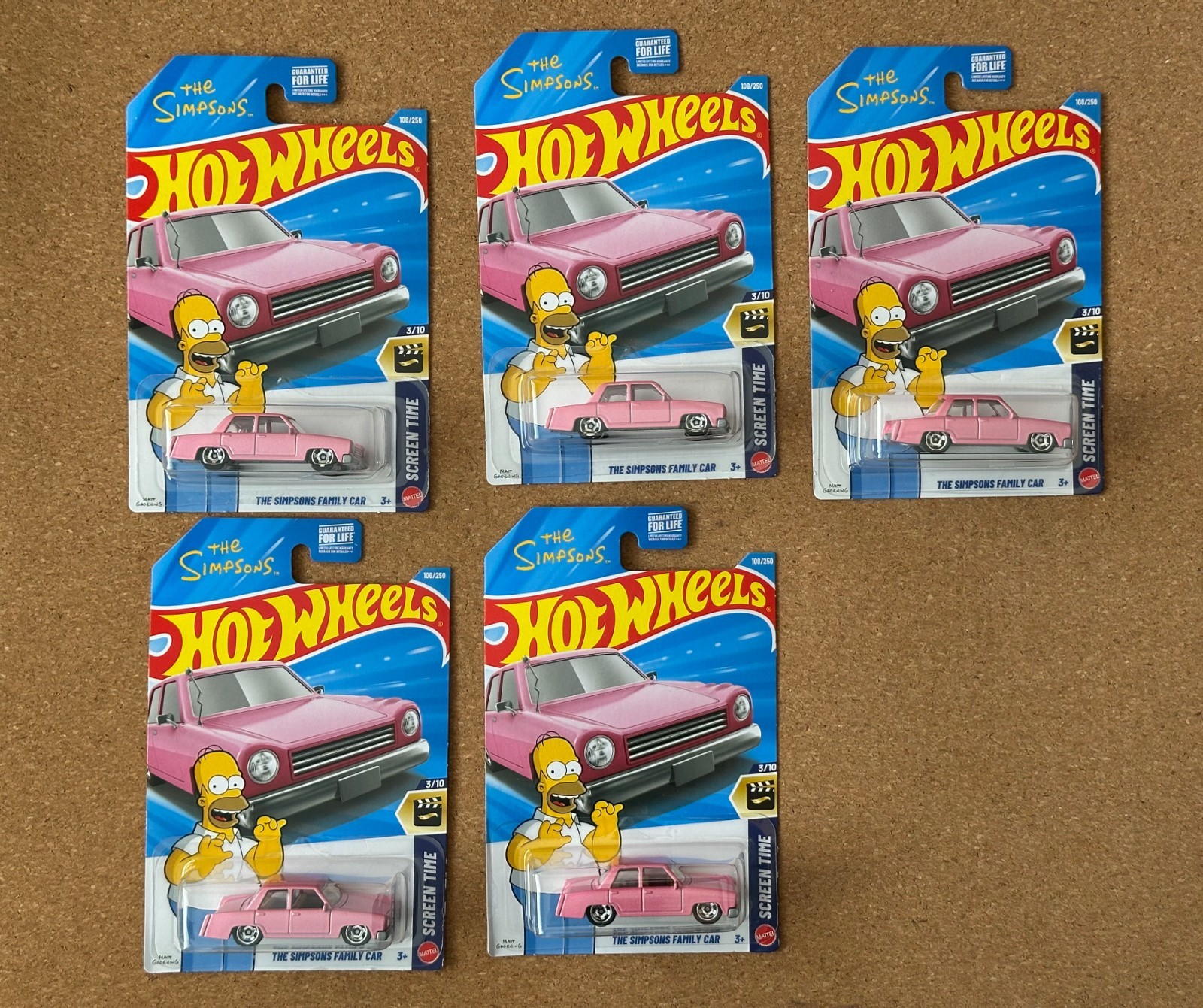 Lot of 9 – Hot Wheels The Simpsons Family Car Screen Time Series – Fast Shipping