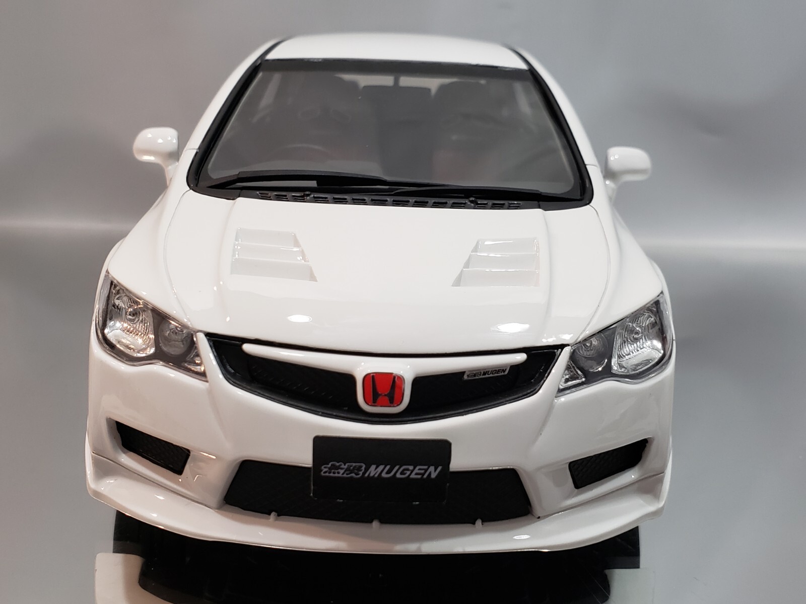 NEW 1:18 JDM Mugen Honda Civic Type R FD2 White Resin Model OTTOmobile Rare