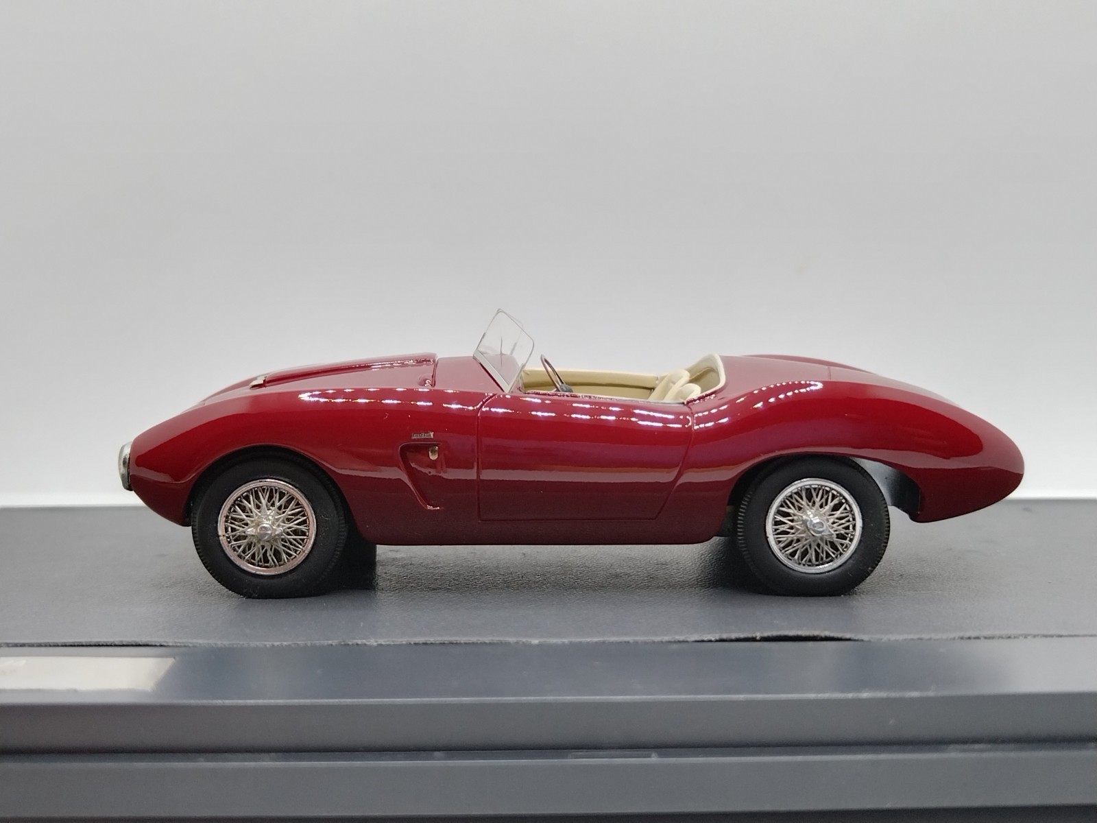 MATRIX 1/43 Aston Martin DB2/4 Competition Spyder Bertone Arnolt 1954. Wow Rare!