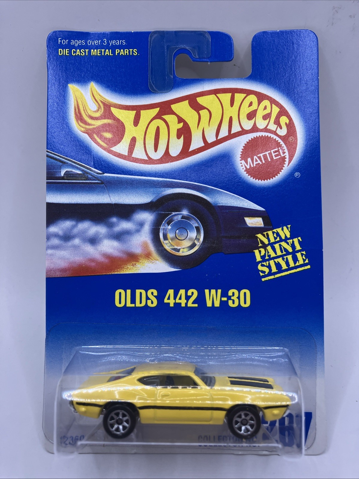 1991 Hot Wheels Olds 442 W-30 #267 Yellow 1/64 scale Blue Card New