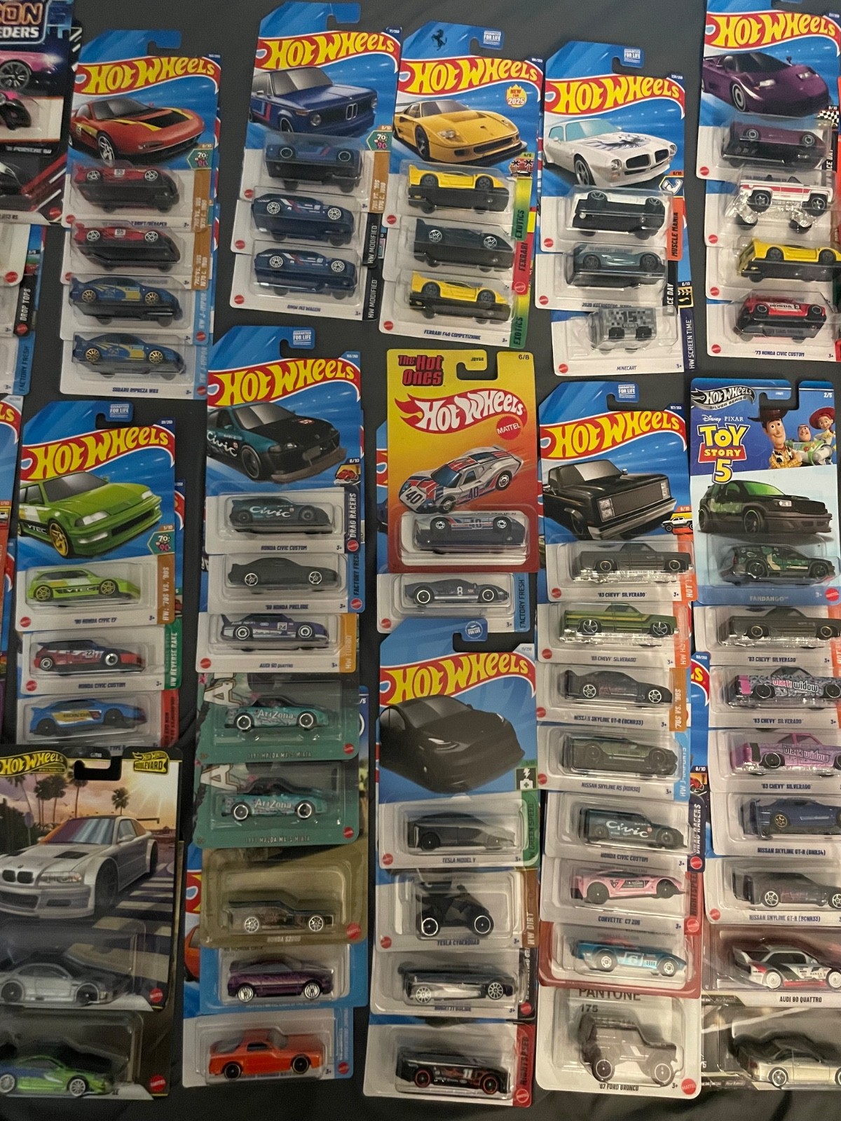 COLLECTOR-Hot Wheels, matchbox & M2 Lot of 80+ Diecast Cars Mixed Collection