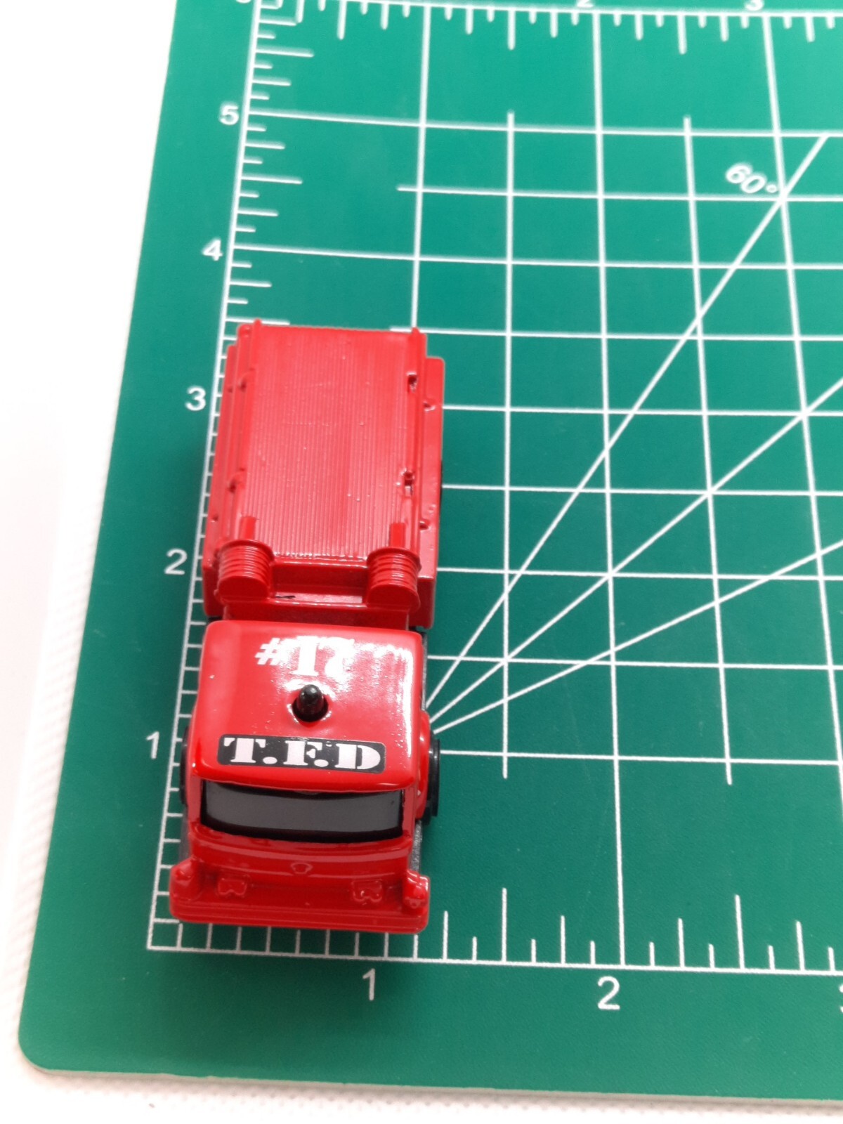 MAISTO / Tonka 1/64 Diecast Red T.F.D Denver Pumper Fire Truck Mint Loose C76