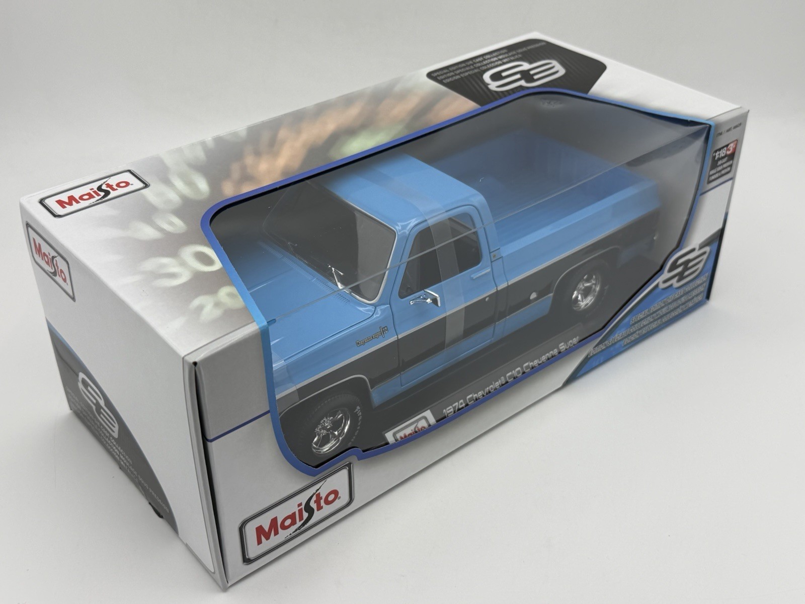 New Maisto 1:18 Scale Diecast Model Truck – 1972 Chevrolet C10 Cheyenne Super