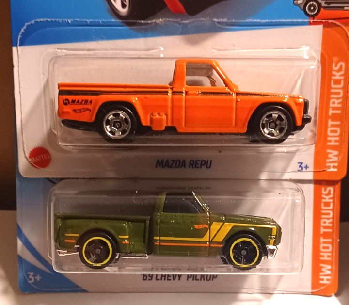 HOT WHEELS 52 69 CHEVY 69 GMC MAZDA 24/250 150/250 201/250 202/250 Mix Lot of 4